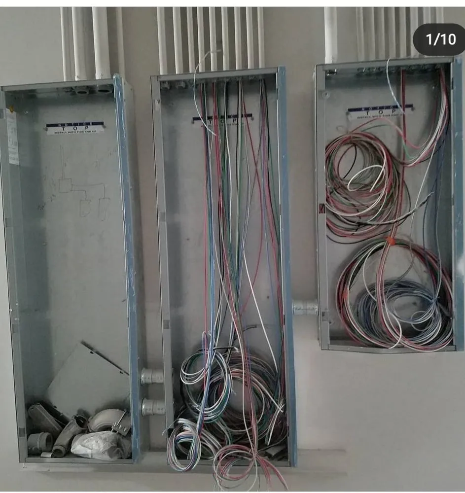 Slide of Mo Power & Electrical Connections