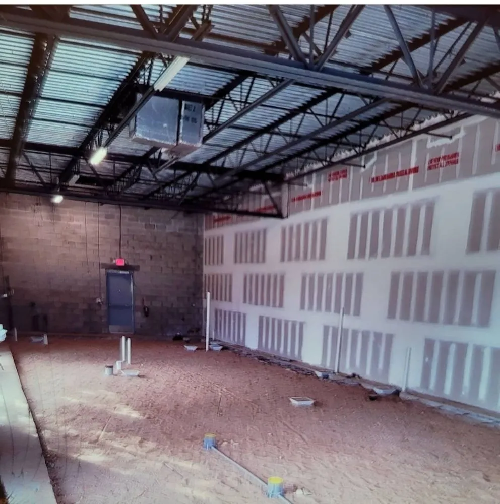 Slide of Mo Power & Electrical Connections