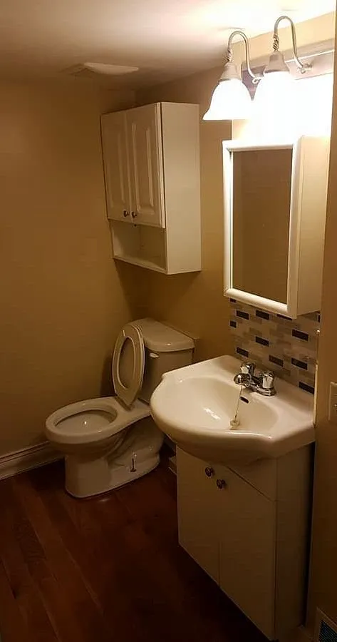 Emergency circuit breaker repair in ,  by Moanalua Electric