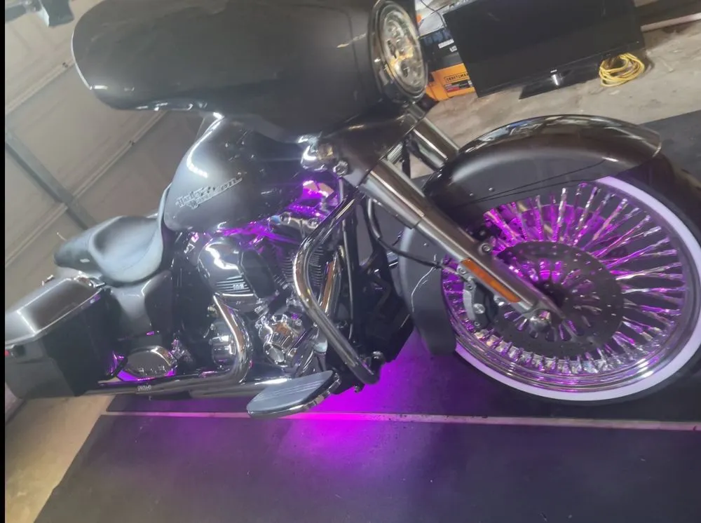 Affordable electrician providing outlet and switch repair in , 