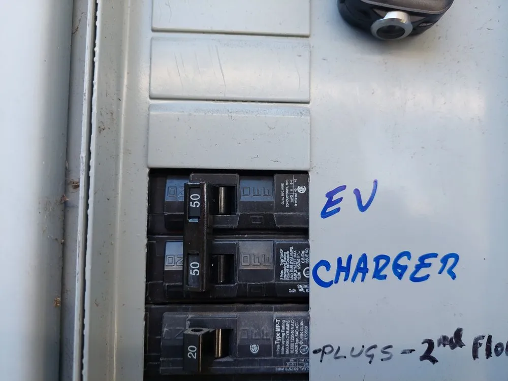 Slide of Moca Electric