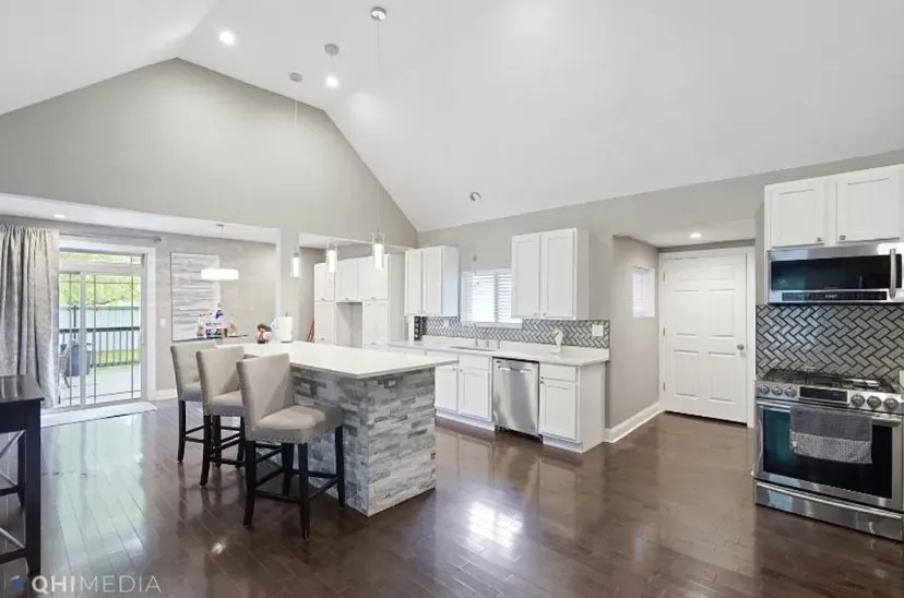 Slide of Modern Branch Designs