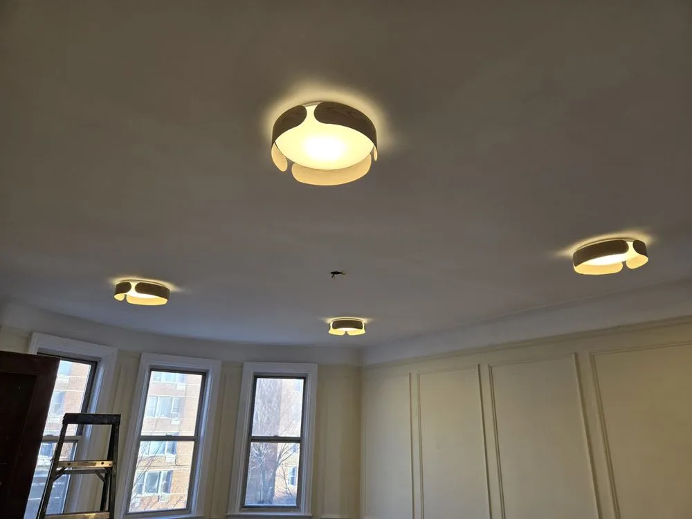 Slide of Modern Electech