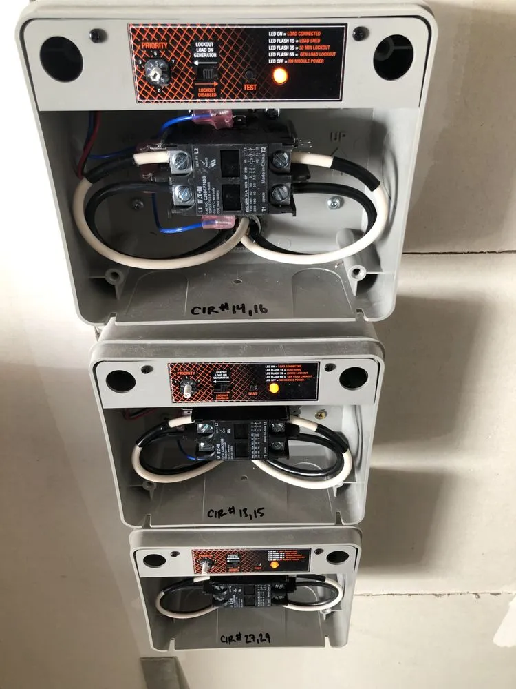 Expert electrical service for homes in emergency electrical service, by