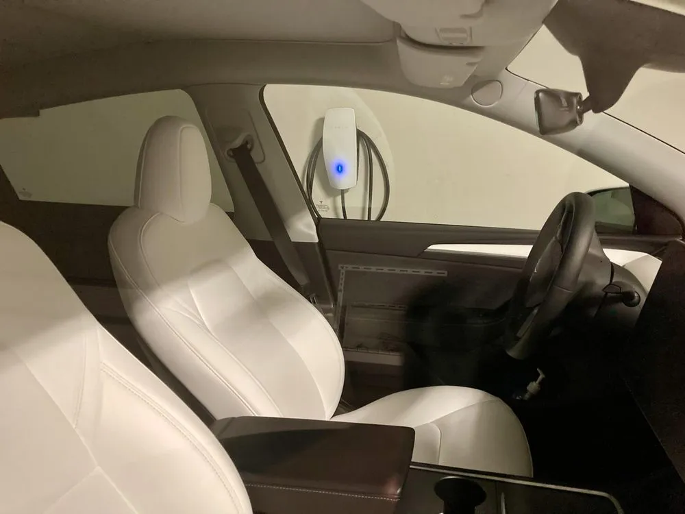 Affordable electrician providing outlet and switch repair in ,