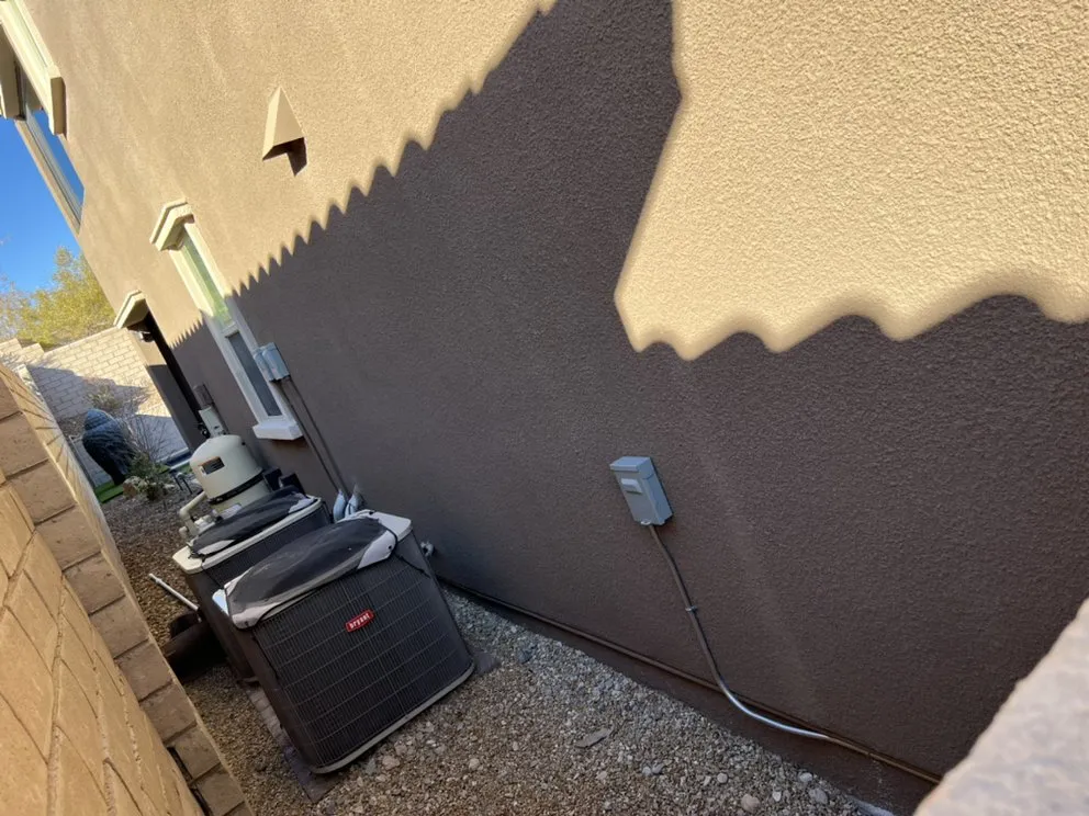 Licensed electrical service for homes in lighting installation,  by 