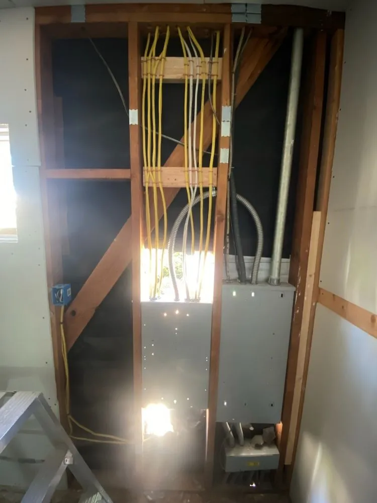 Slide of Modern Electric Solutions