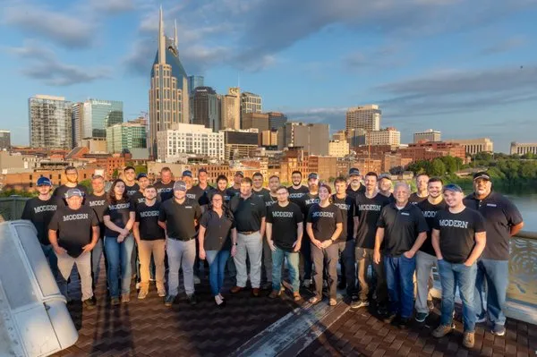 Modern Electrical Contracting Logo