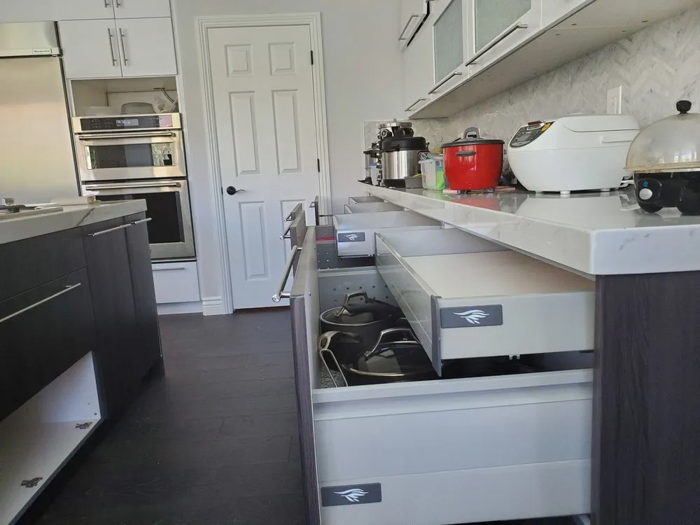 Licensed circuit breaker repair in ,  by Modern Structure