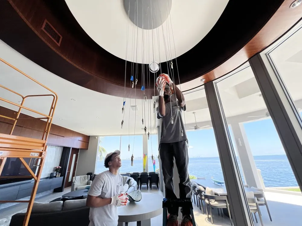 Slide of Modeste Electric