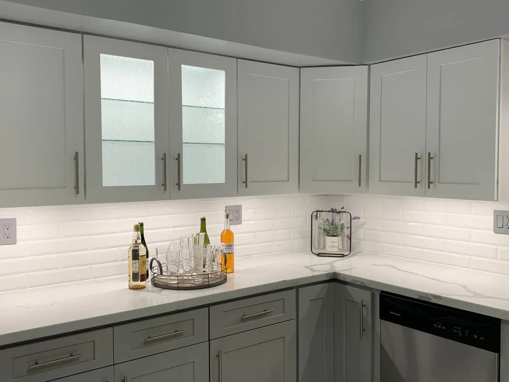 Slide of Modeste Electric