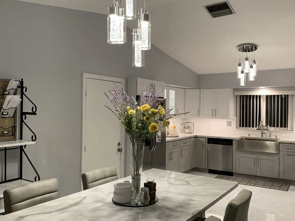 Slide of Modeste Electric