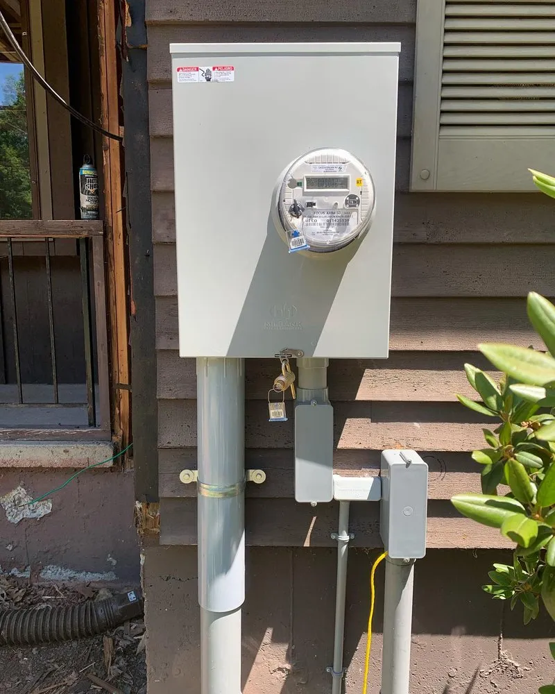 Slide of Modish Master Electrician