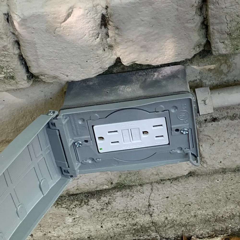 Slide of Modish Master Electrician