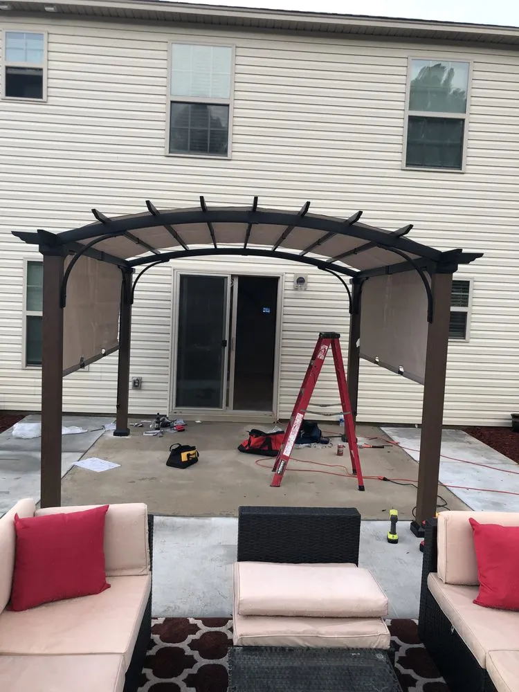 Slide of Moe Handyman Service