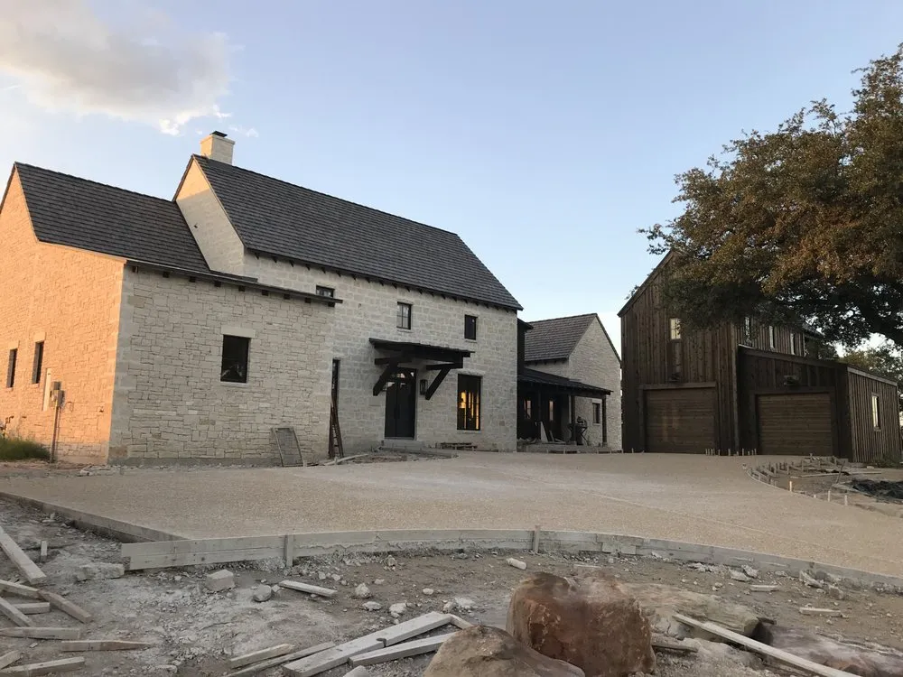 Slide of Moe S Electric