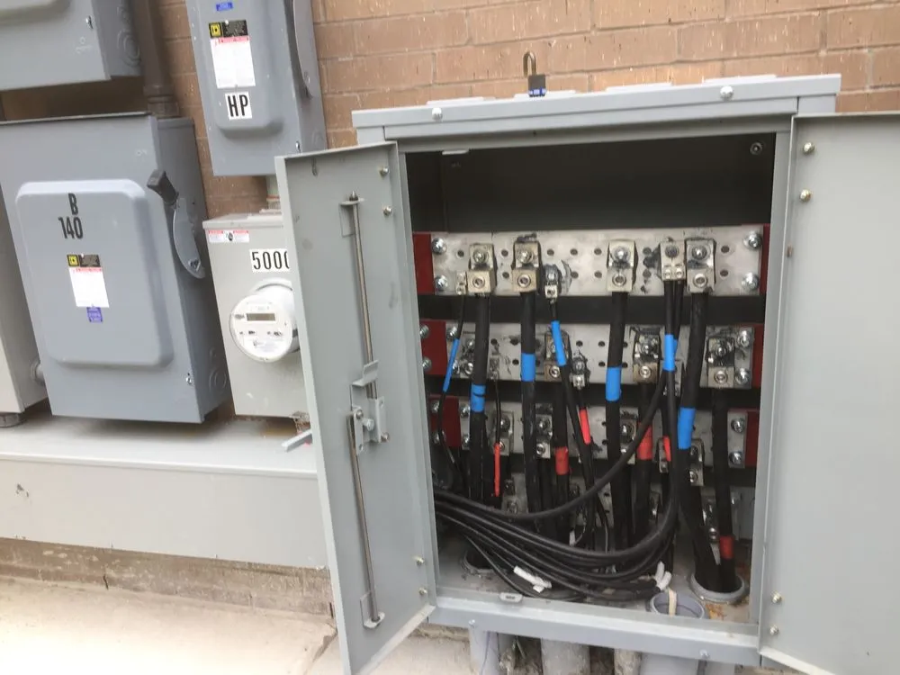 Slide of Moe S Electric