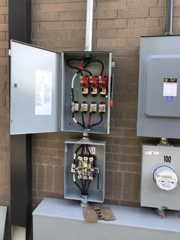 Slide of Moe S Electric