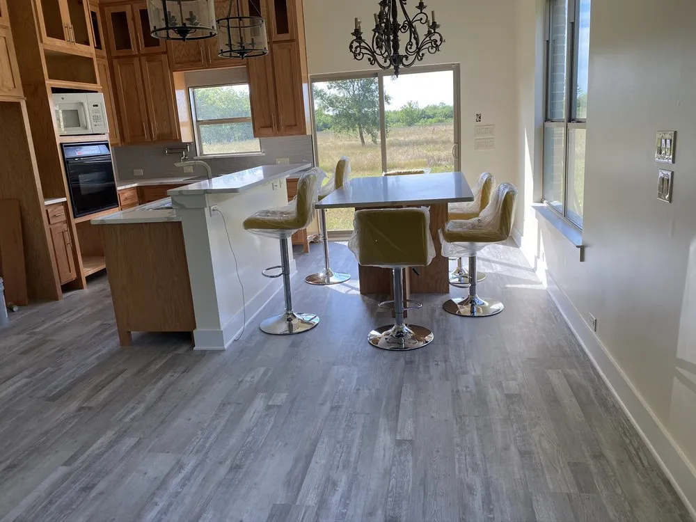 Slide of Moe S Electric