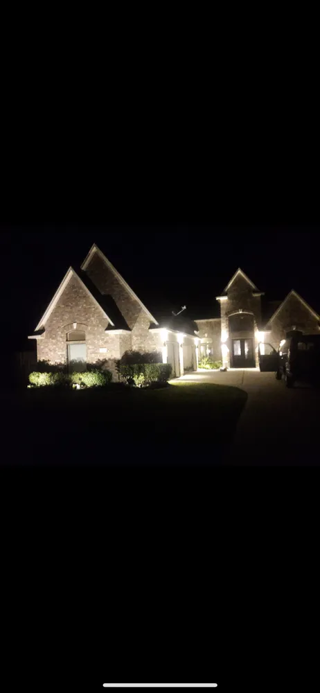 Slide of Moe’s Lighting Services