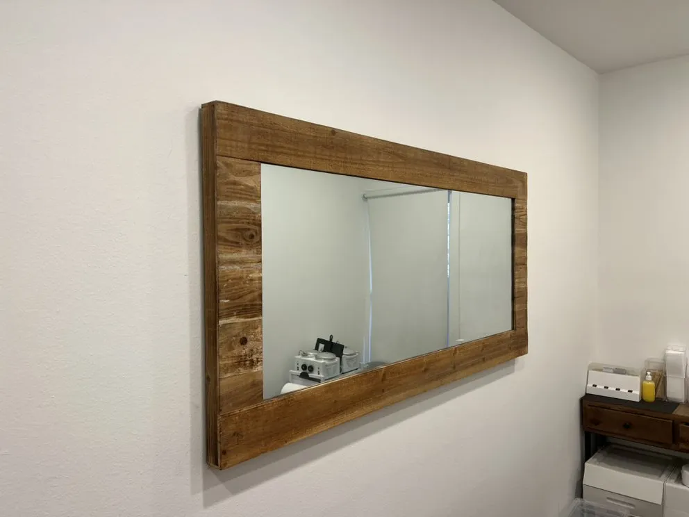 Slide of Moe’s Lighting Services