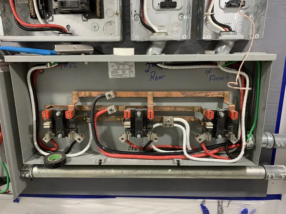 Certified electrician providing electrical repair in ,