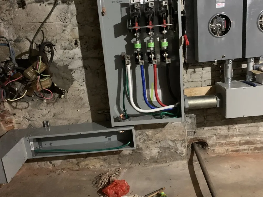 Slide of Mohab Electrical Contractor