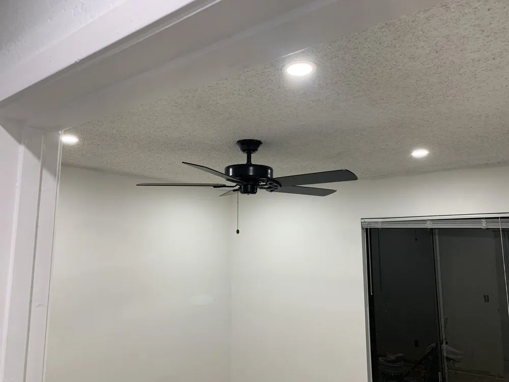 Slide of Molina Electric