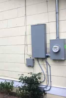 Molitor Electric Logo