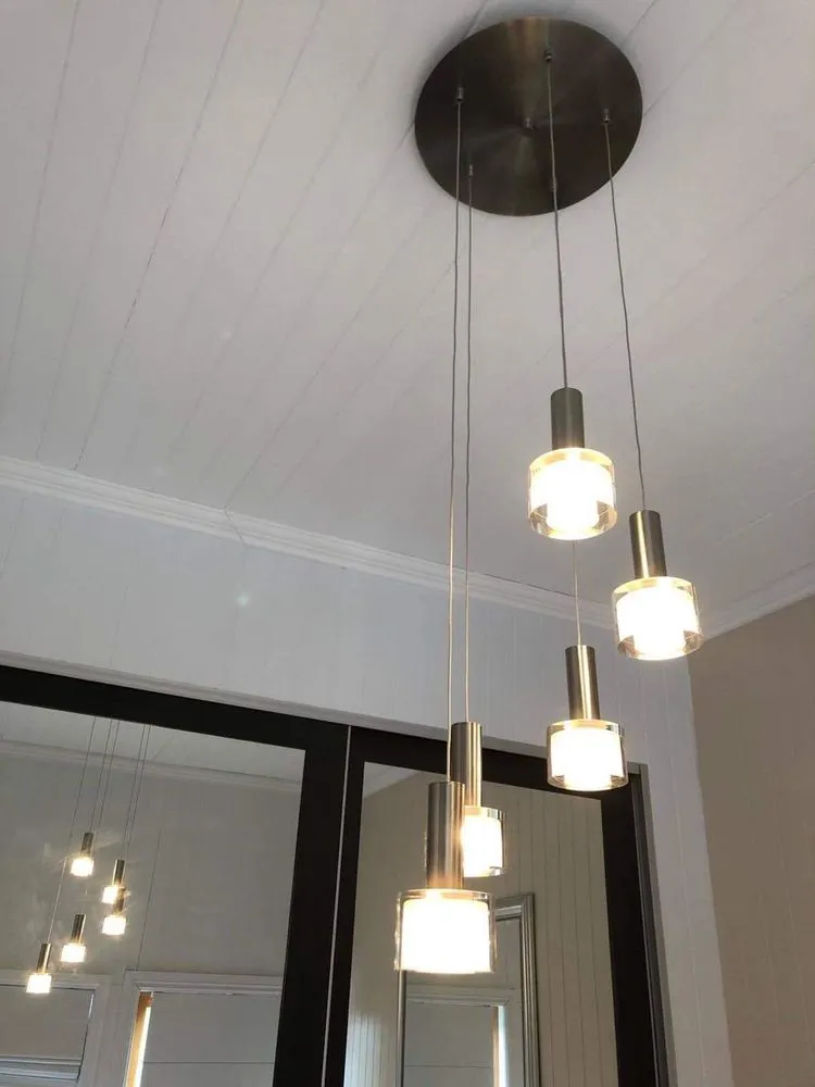 Slide of Moment Emergency Electrician