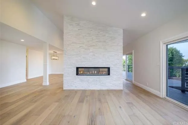 Reliable electrician providing lighting installation in Lake View Terrace, CA - Momentum Power Solutions