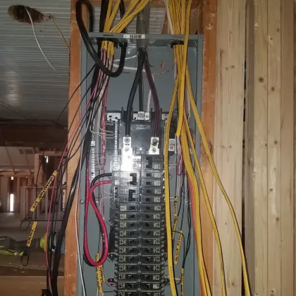 Slide of Monarca Electric