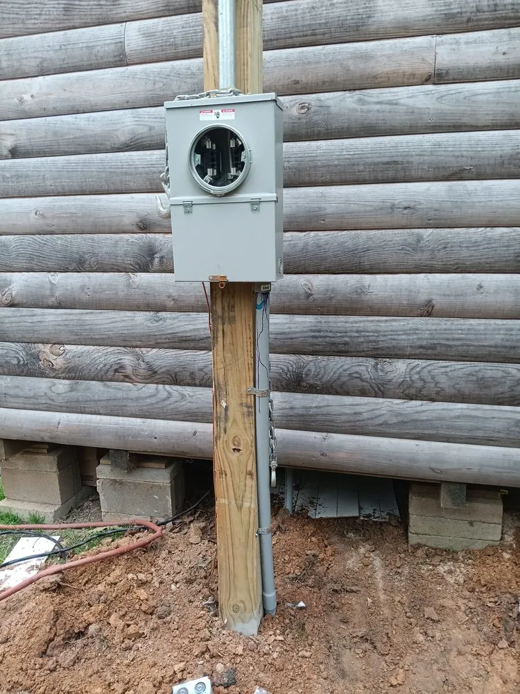 Slide of Mongo's Electrical