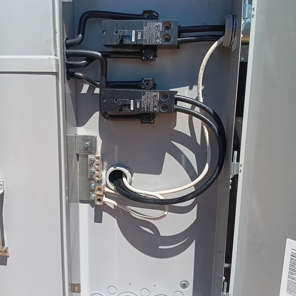 Slide of Mongo's Electrical