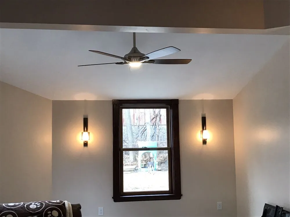 Slide of Moniz Electric