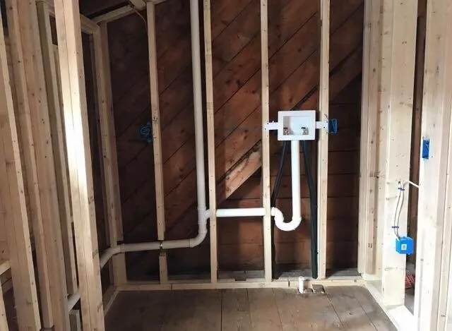 Slide of Moniz Electric