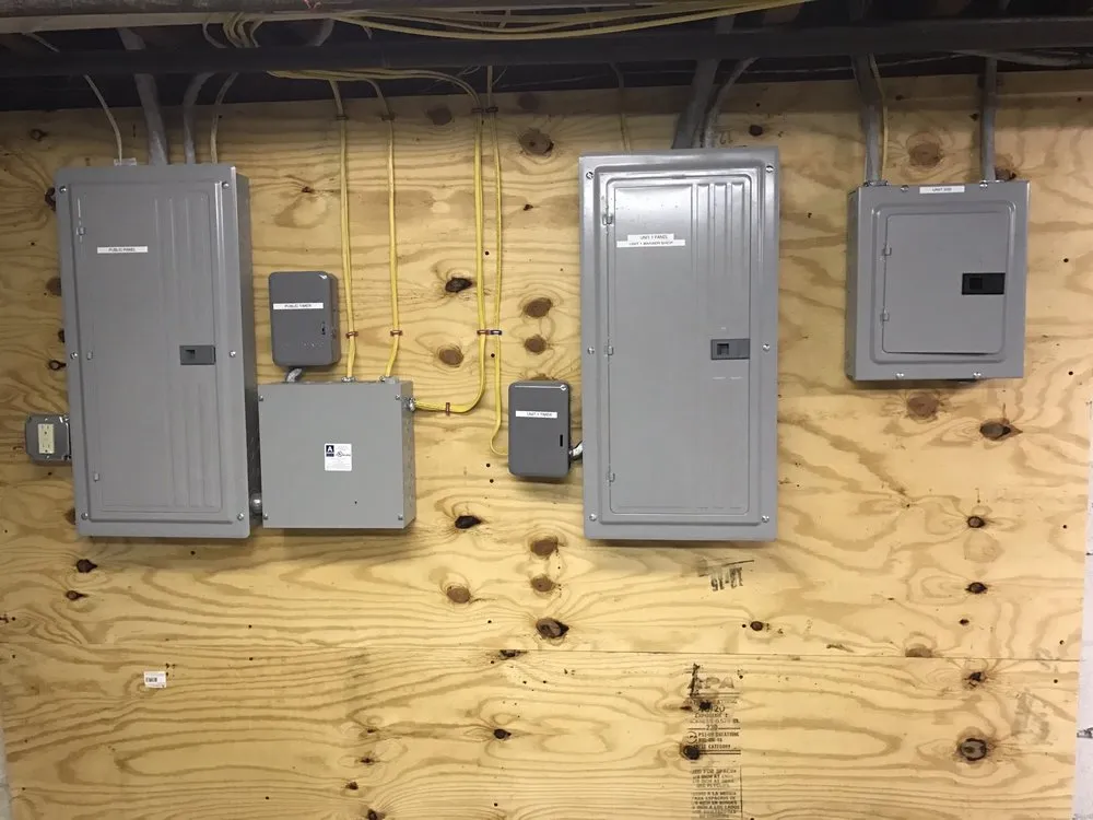 Slide of Moniz Electric