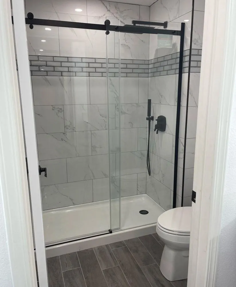 Slide of Moniz Maintenance Service