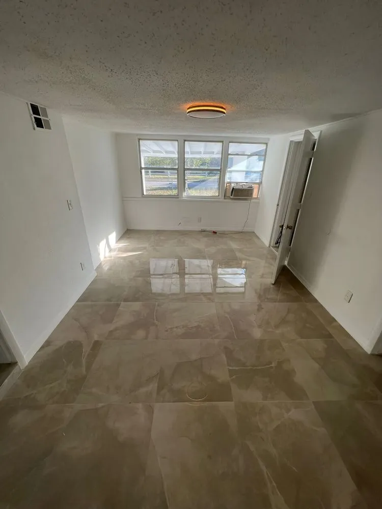 Slide of Montejo Multiservices