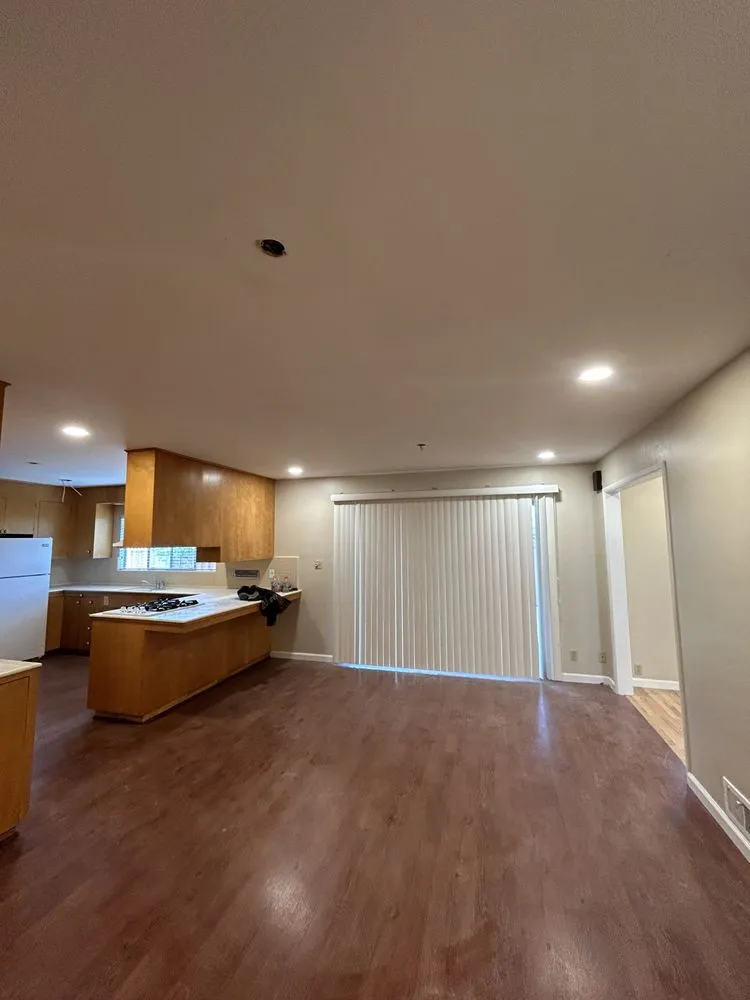 Trusted electrician providing lighting installation in , 