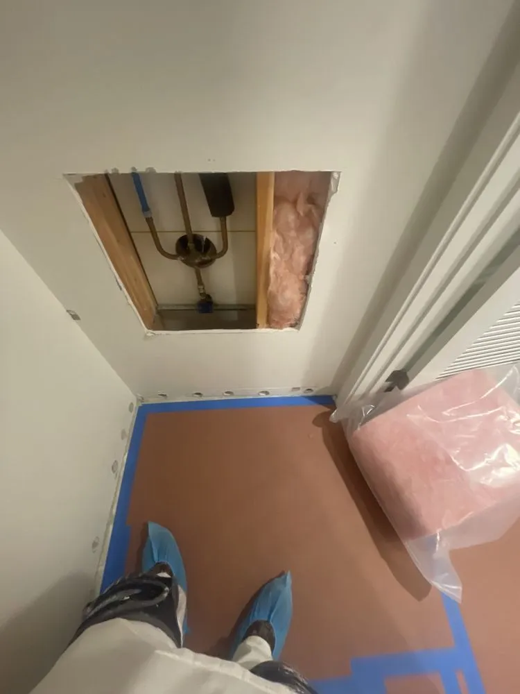 Slide of Montes Drywall Experts