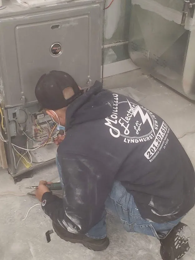 Slide of Montillo Electric