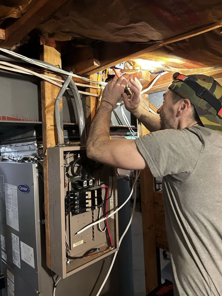 Slide of Moonlight Electric