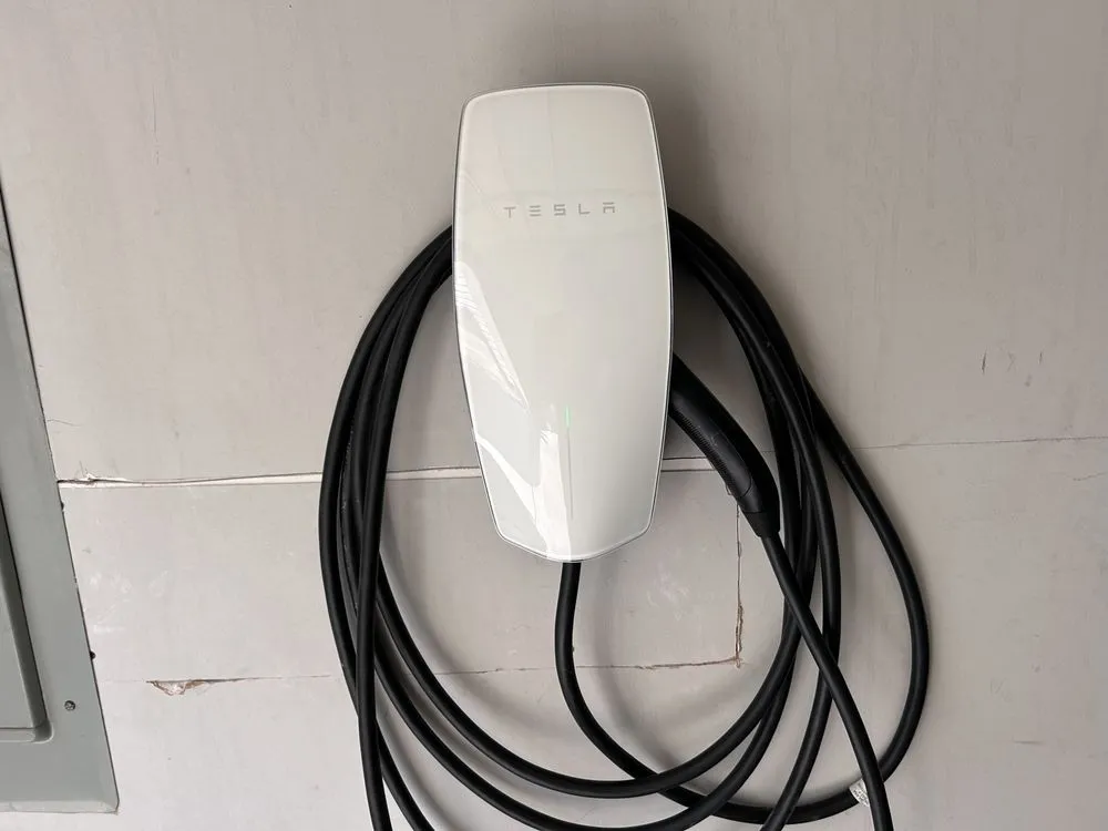 Slide of Moonlight Electric