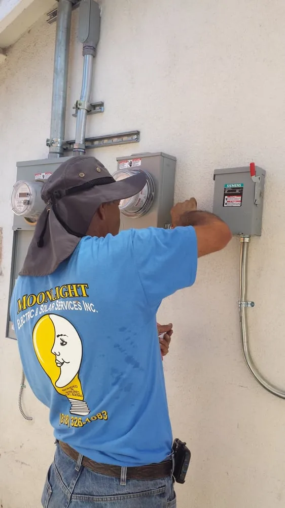 Emergency electrical service for homes in circuit breaker repair,  by 