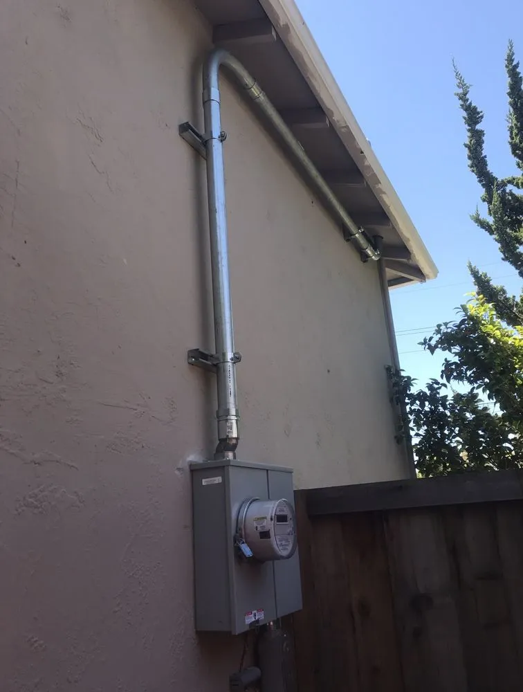 Licensed electrical service for homes in wiring installation, by