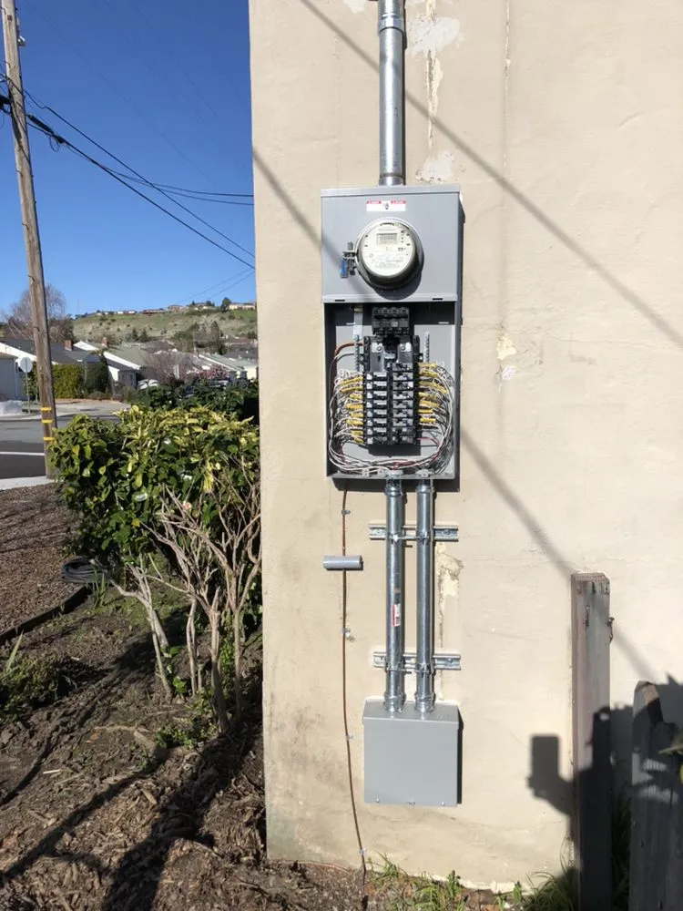 Slide of Mopia Electric