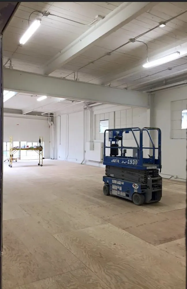 Slide of Mopia Electric