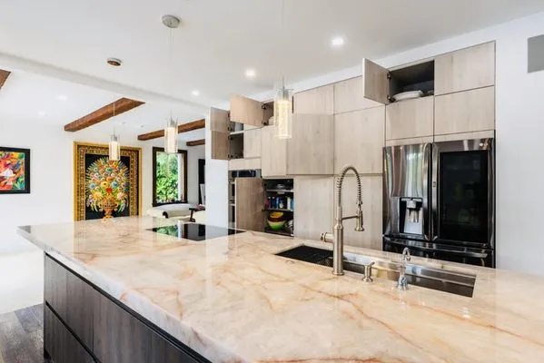 Mor Florida Construction Logo