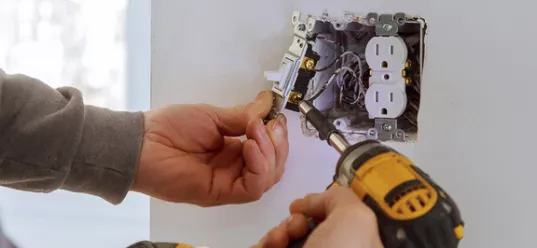 Slide of Moralez Electrical Solutions